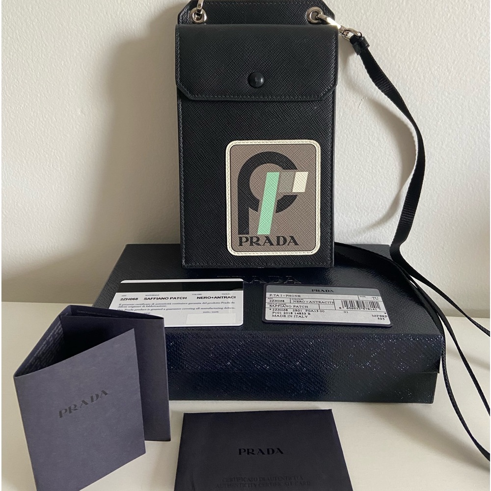 PRADA Saffiano patch Nero-Antracite